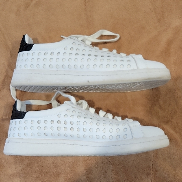 WOMENS - Picture 7 of 7